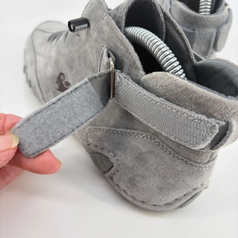 DBECK Waterproof Hiking Shoe Unisex Mens 6.5 Womens 8 Grey Suede Gorpcore Trail